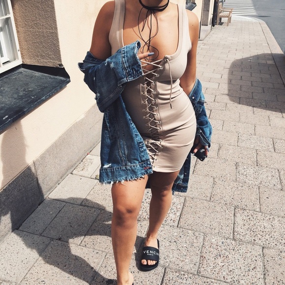 Lace Up Dress - Picture 3 of 5